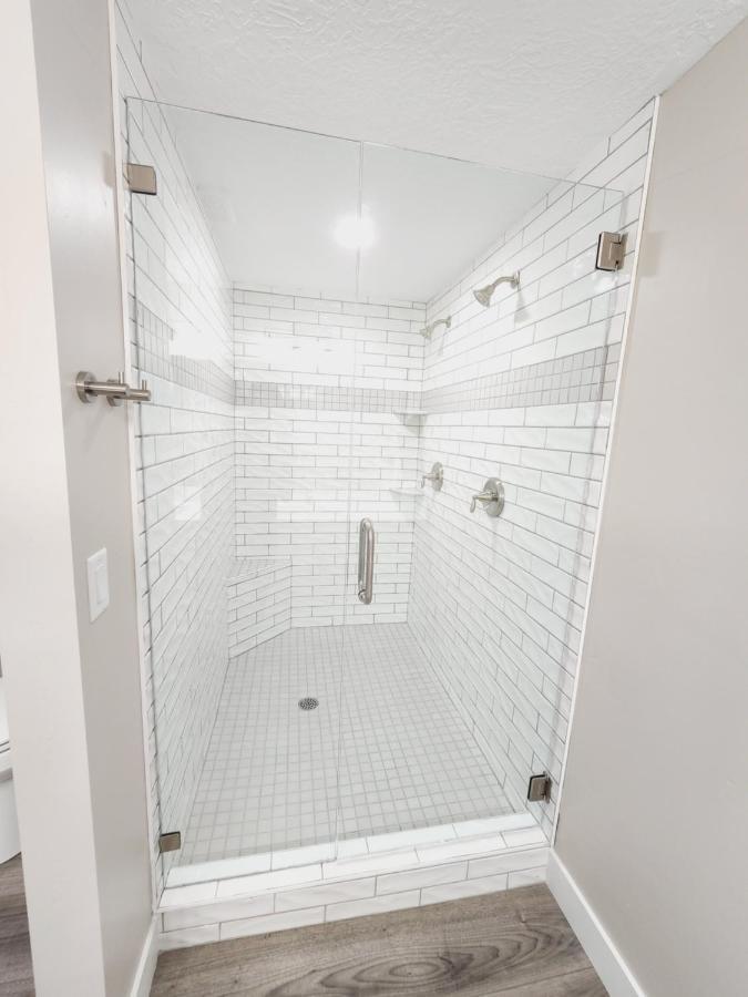 3 Bed 2 Bath Full Accessible Townhome In Heart Of Slc 사우스요르단 외부 사진
